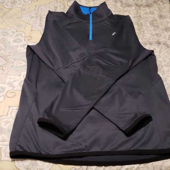 UNDER Armour Cold Gear - Picture 8 of 8